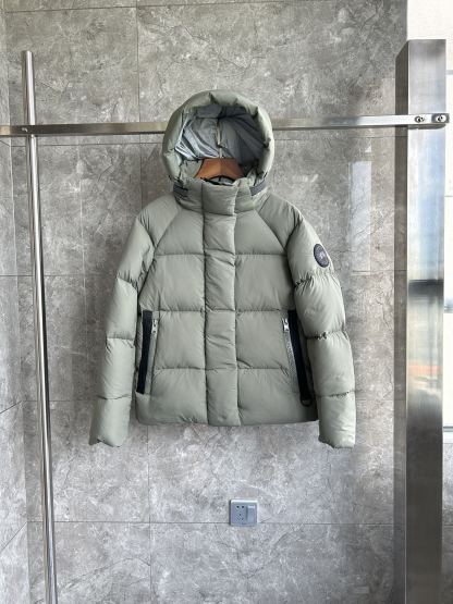 カナダグース「Canada Goose」秋冬フード付きダウンジャケット