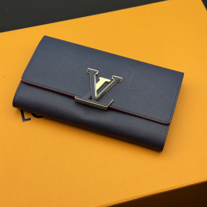 ルイ・ヴィトン(Louis Vuitton) ポルトフォイユ･カプシーヌ