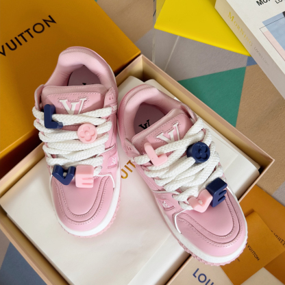 「コラボモデル」Louis Vuitton x Trainer Maxi スニーカー