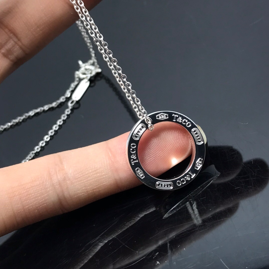 ティファニー「Tiffany & Co.」1837 シリーズ CNC彫刻プレートネックレス