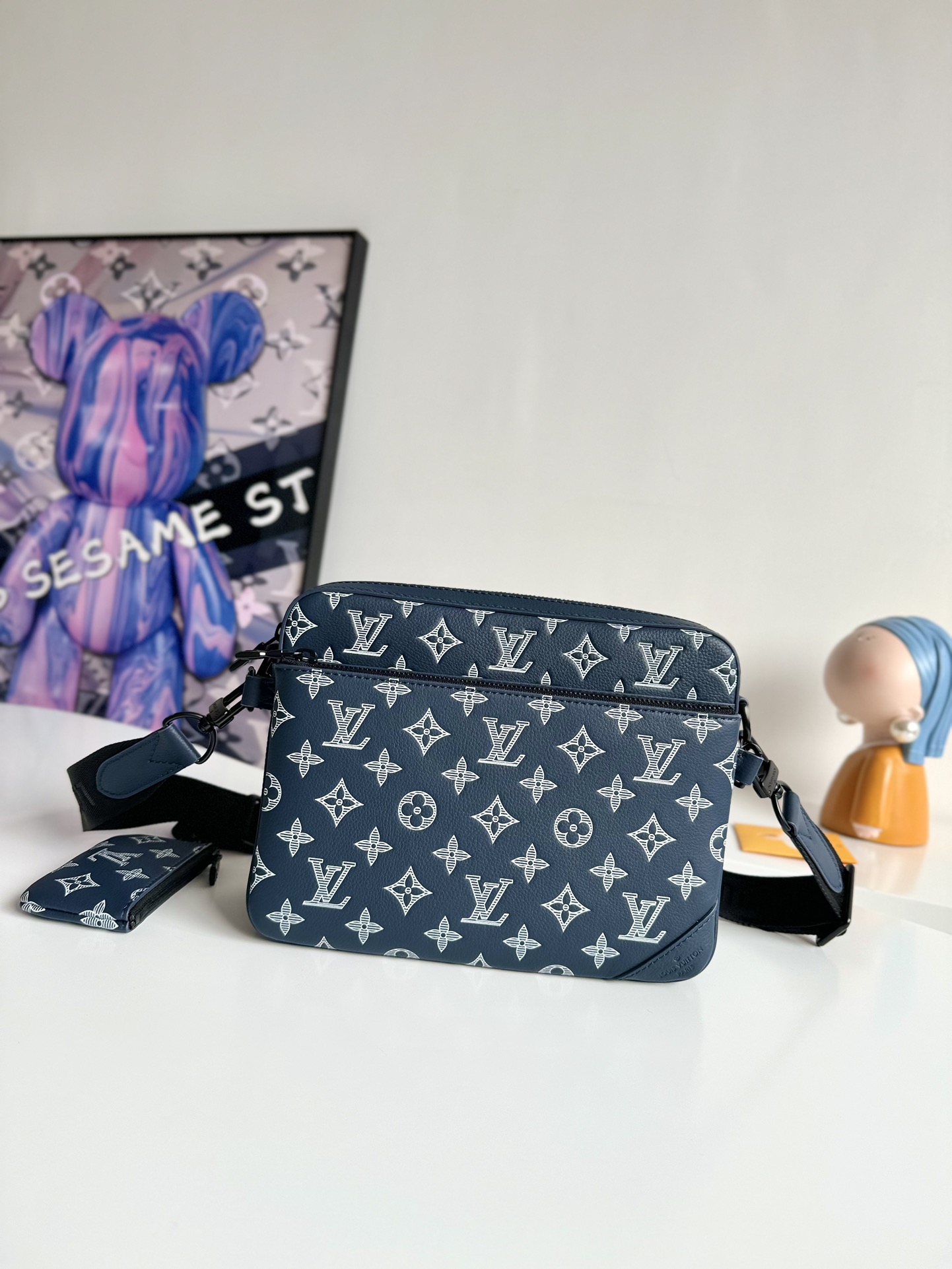 ルイ・ヴィトン「Louis Vuitton」スタイリッシュ メッセンジャーバッグ