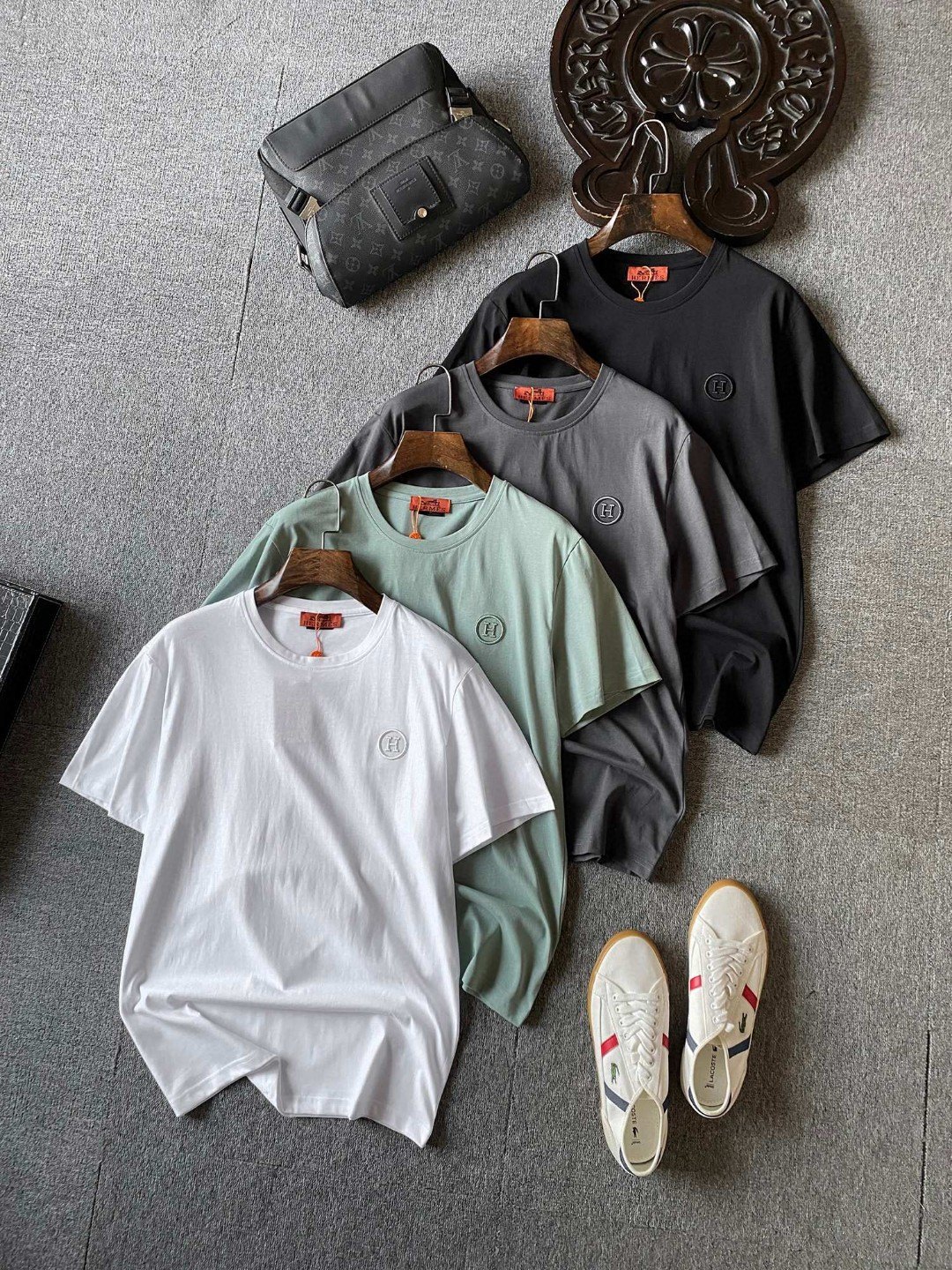 【ワンフォーワン】エルメス「Hermès」Hエンブロイダリー クルーネック Tシャツ【在庫僅少】