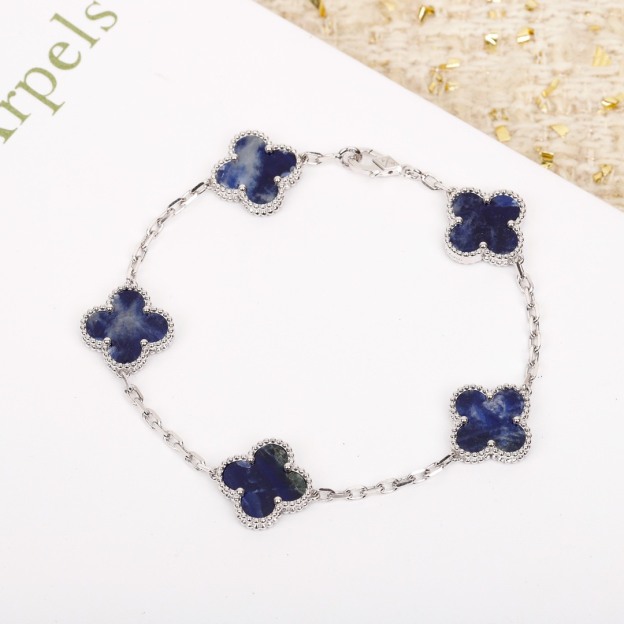 ヴァン クリーフ＆アーペル「Van Cleef & Arpels」 Vintage Alhambra 5モチーフ ブレスレット19cm