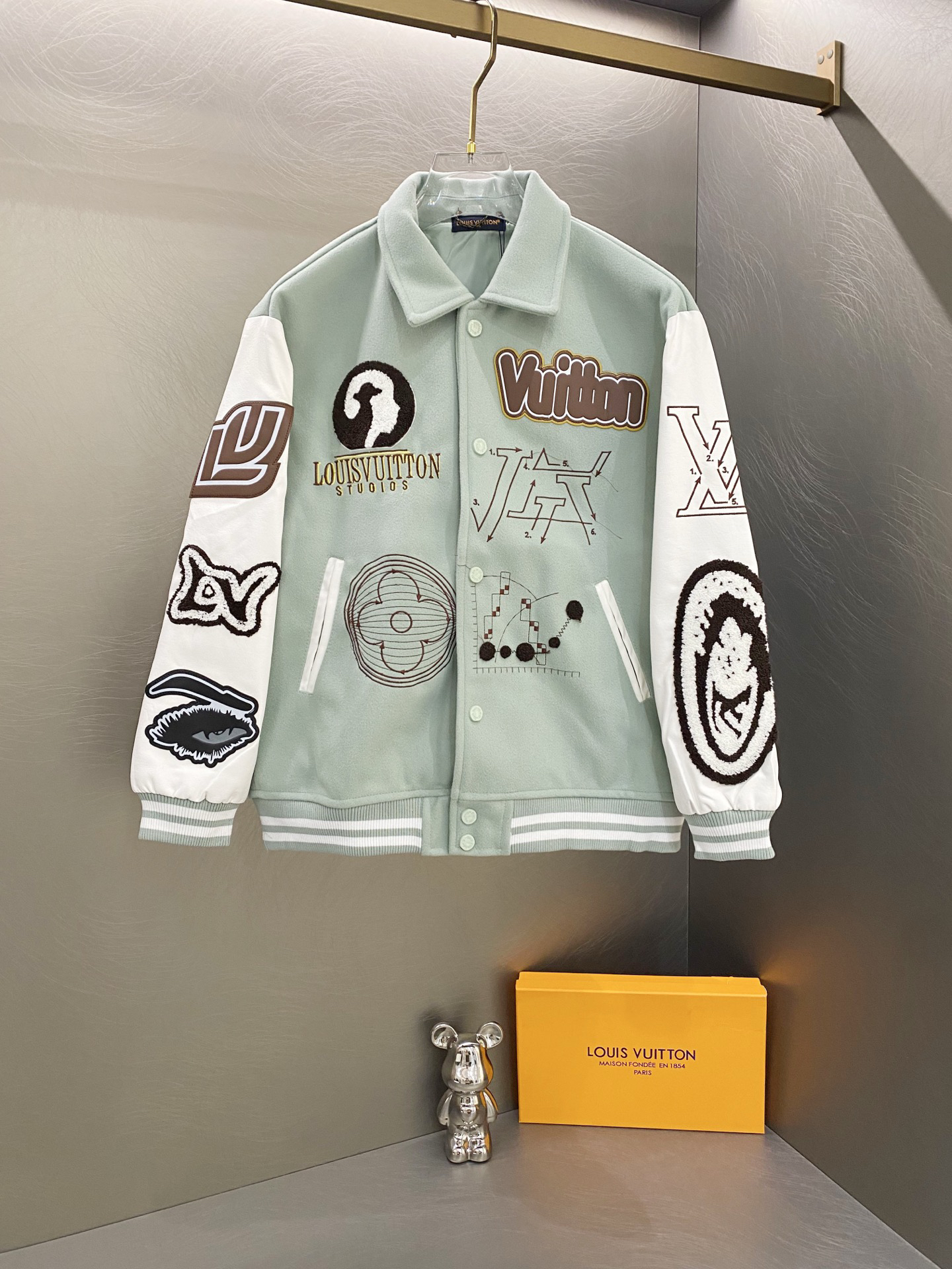 ルイ・ヴィトン「Louis Vuitton」モダンベースボールジャケット