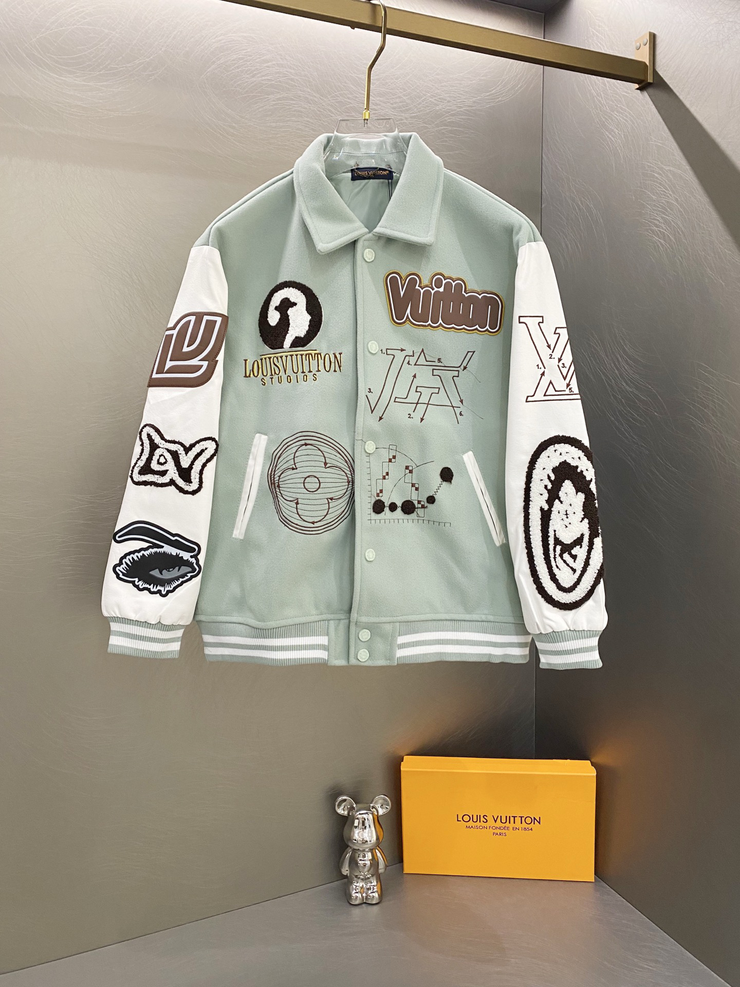 ルイ・ヴィトン「Louis Vuitton」モダンベースボールジャケット