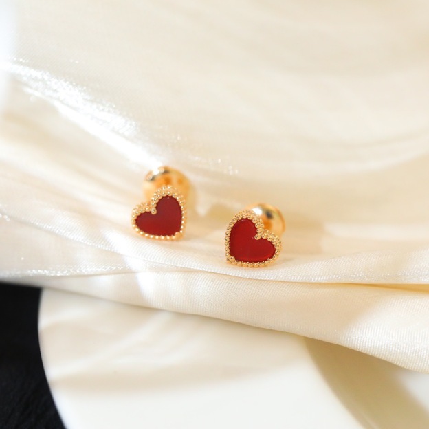 ヴァン クリーフ＆アーペル「Van Cleef & Arpels」Sweet Alhambra ハート ピアス