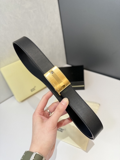 ヴァン クリーフ＆アーペル「Van Cleef & Arpels」クラシックコレクション オートマチックスムースバックル レザーベルト100cm