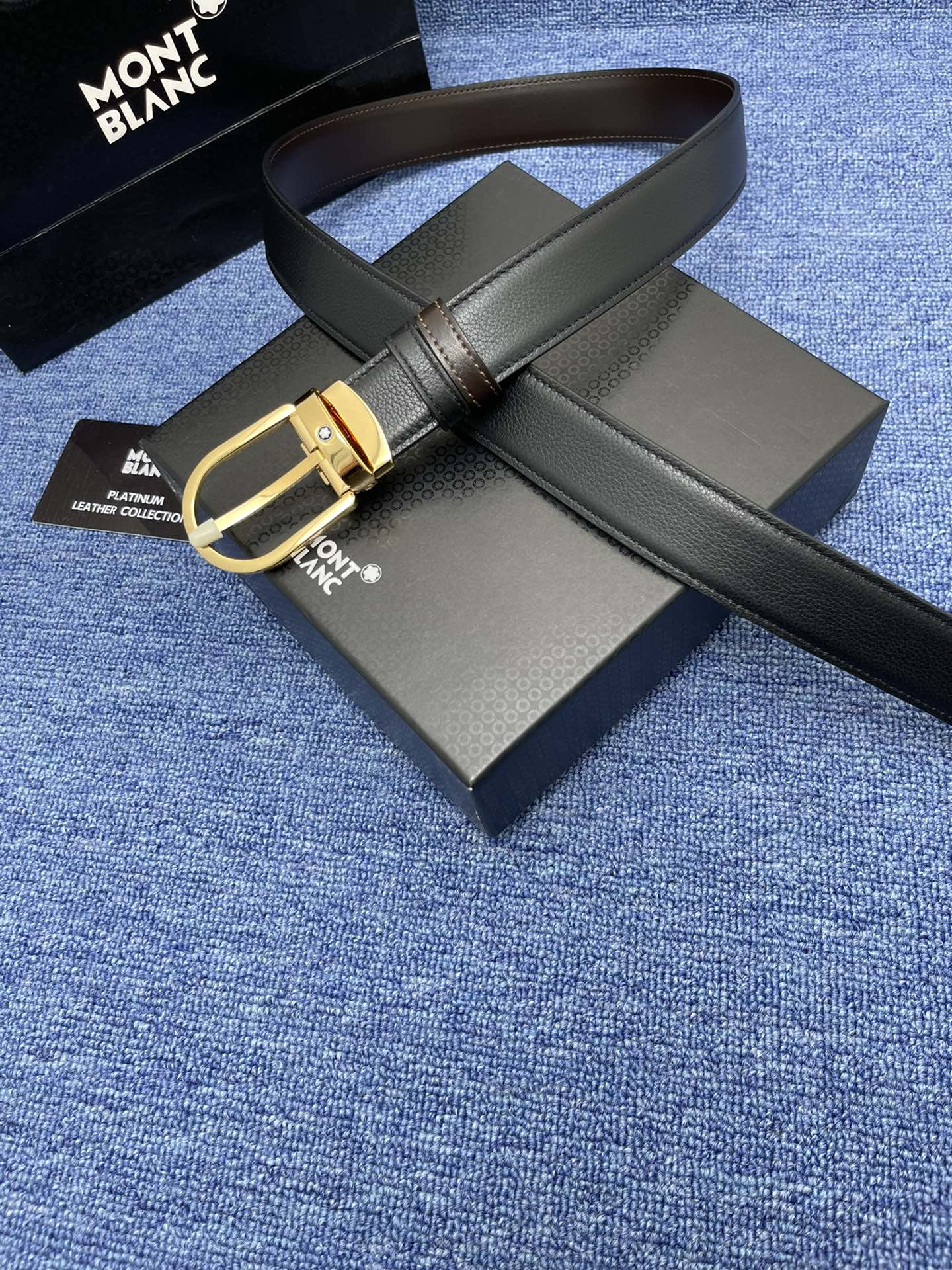 モンブラン「Montblanc」 クラシックコレクション ヘッドレザー ブラスバックル ベルト100cm