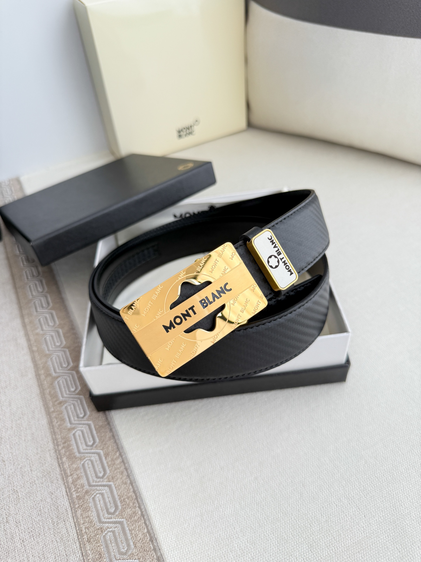 モンブラン「Montblanc」クラシックコレクション オートマチックバックル ベルト 100cm