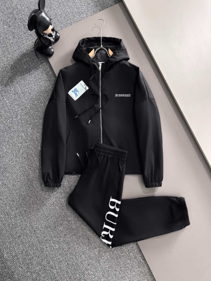 バーバリー「Burberry」秋冬 メンズカジュアルスポーツセット
