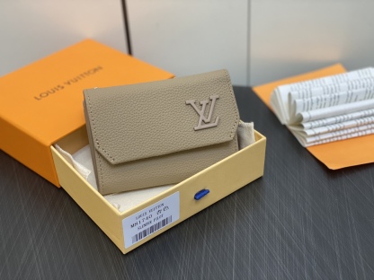 ルイ・ヴィトン「Louis Vuitton」ポルトフォイユ･パイロット