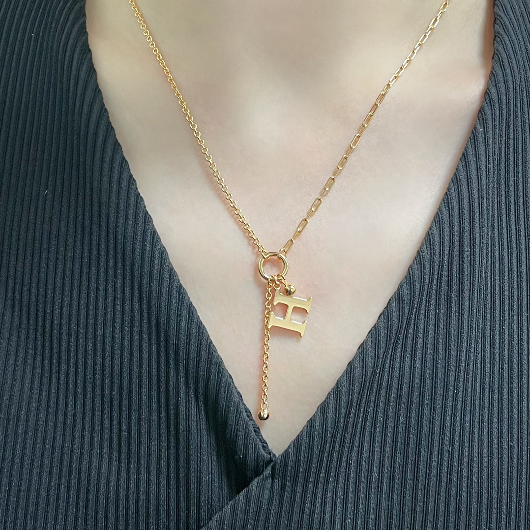 エルメス「Hermès」Hデュアルネックレス