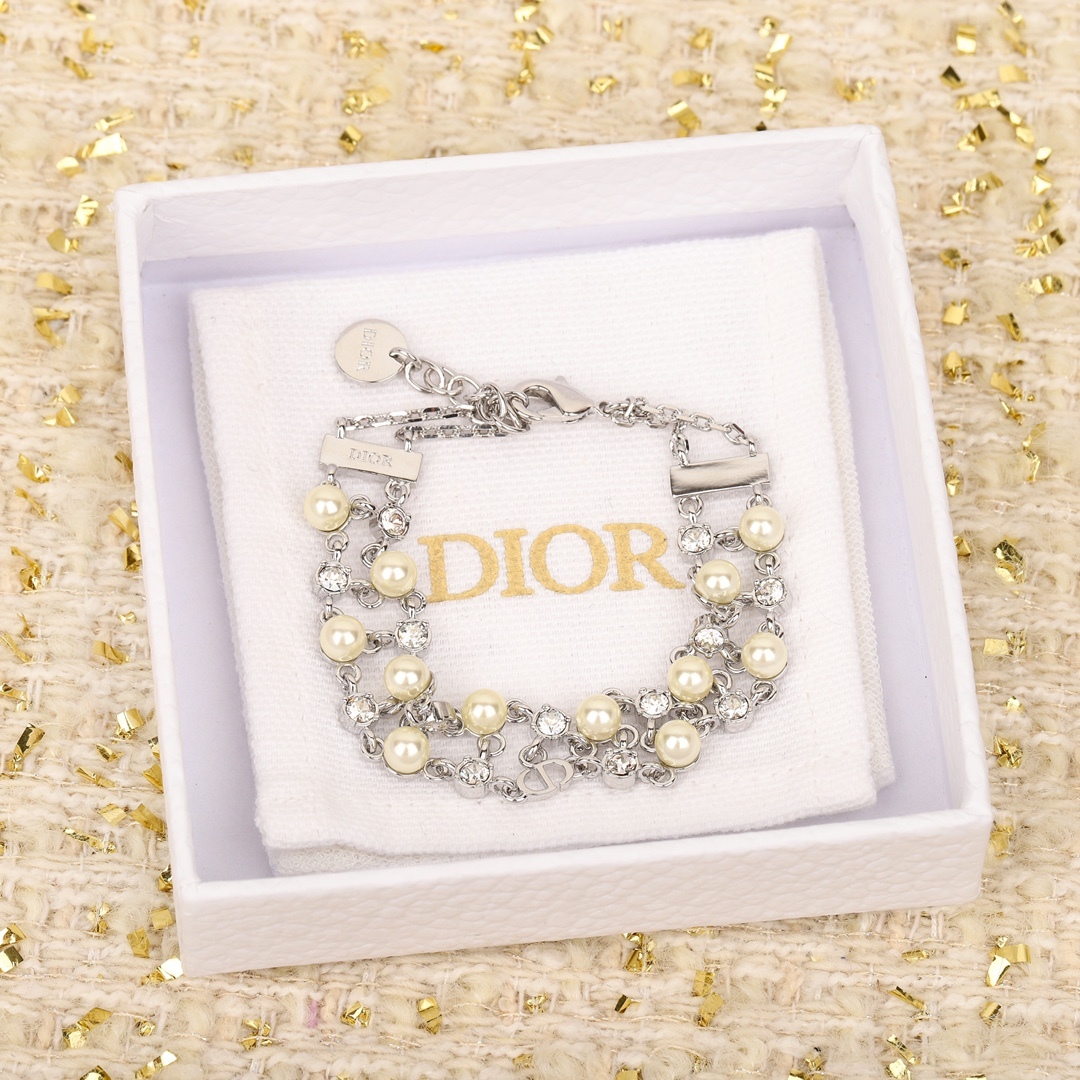 ディオール「Dior」ダブルレイヤービーズブレスレット