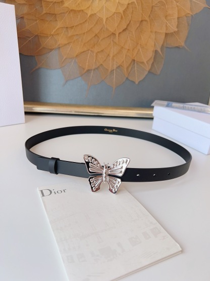 ディオール「Dior」メタモルフォーゼ 2.0cm スムースレザーベルト バタフライバックル100CM