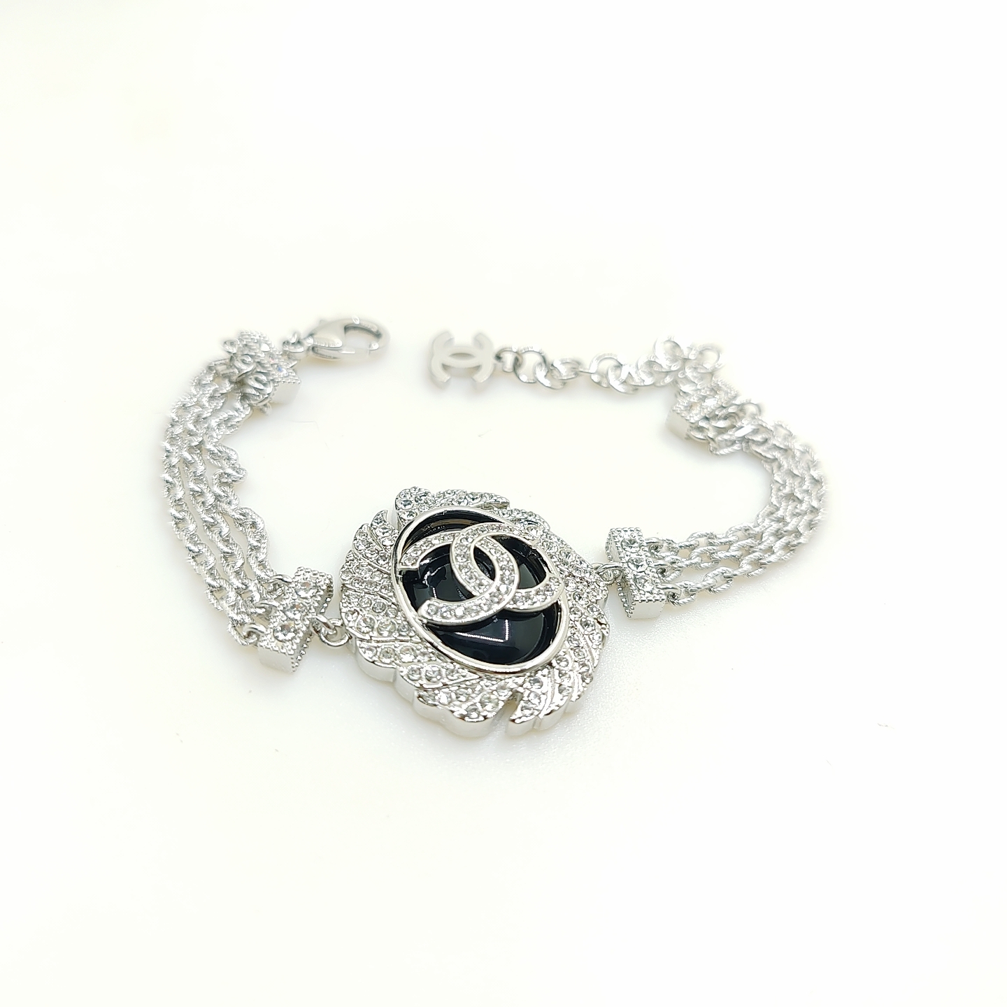 シャネル「Chanel」フルダイヤ オーバル トリプルチェーン ブレスレット ブレスレット