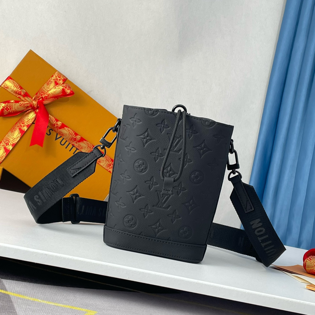 ルイ・ヴィトン「Louis Vuitton」Noé・ショルダーバッグ