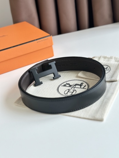 エルメス「Hermès」 鍍パラジウムバックル & Togoレザーベルト100cm