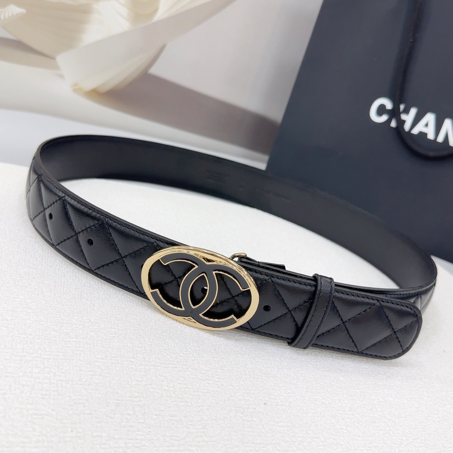 シャネル「Chanel」オーバル ダブルC レザーベルト ベルト100CM