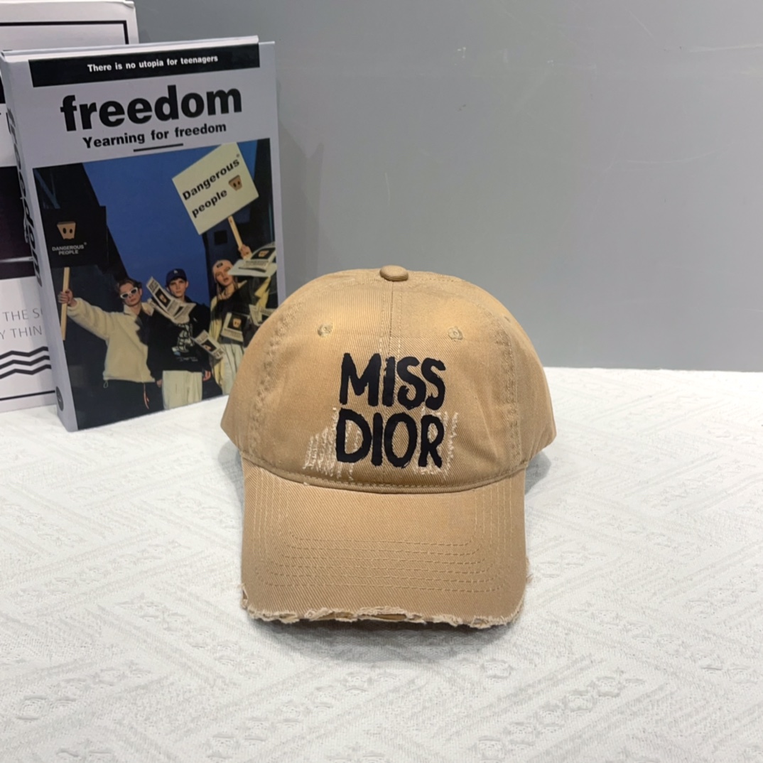 ディオール「Dior」2025 クラシックコレクション ベースボールキャップ