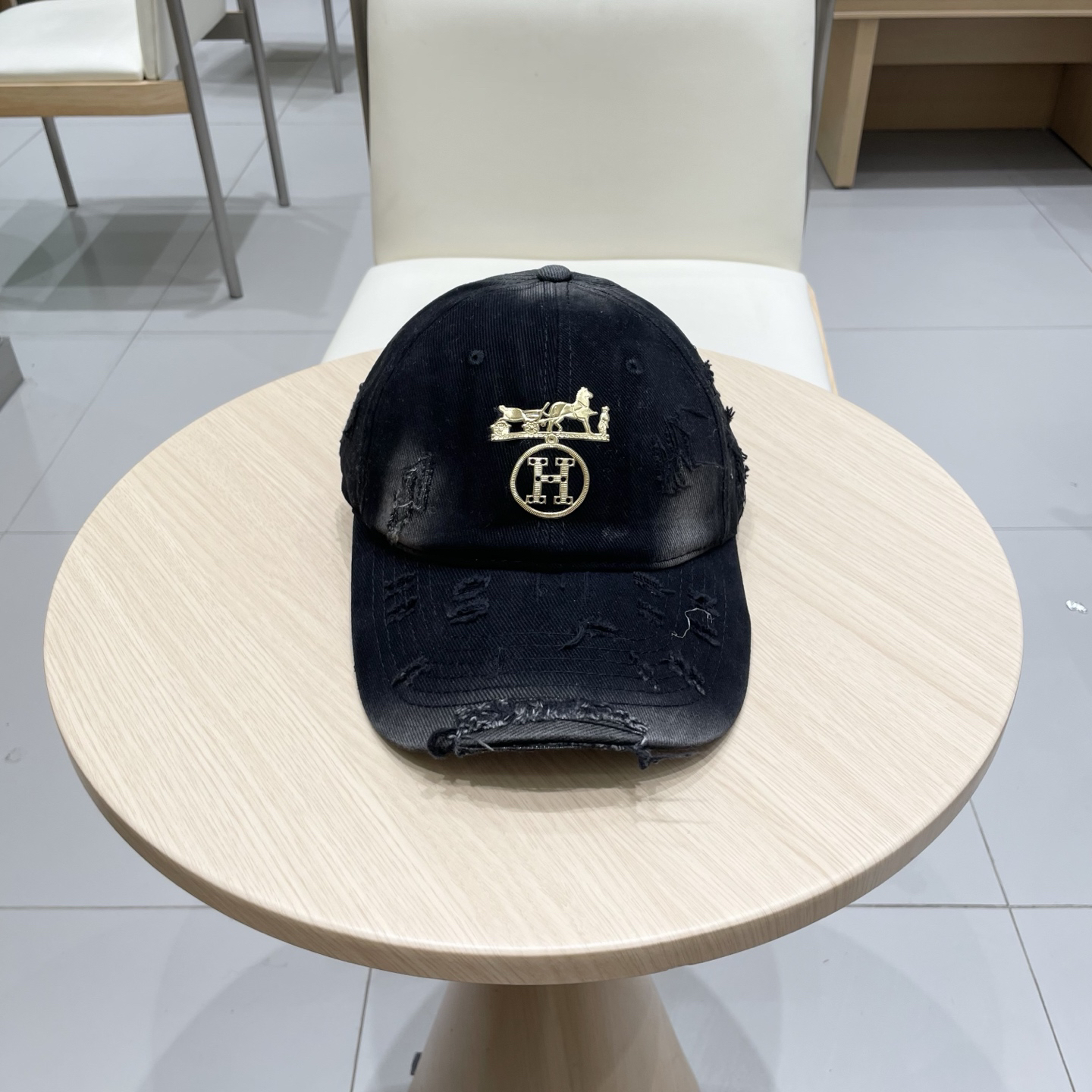 エルメス「Hermès」Classic ベースボールキャップ