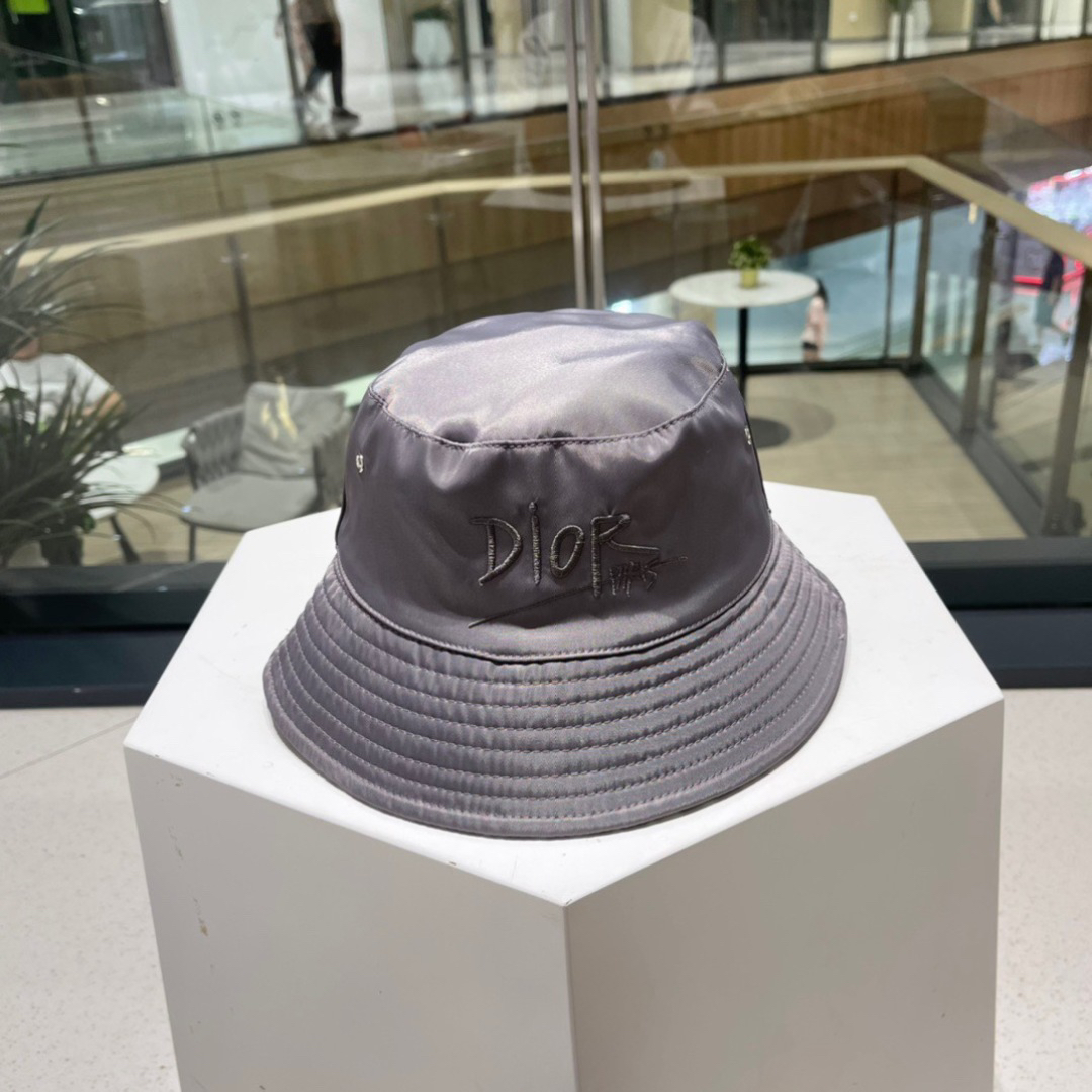ディオール「Dior」 2025 リミテッドエディション ダブルフェイス バケットハット