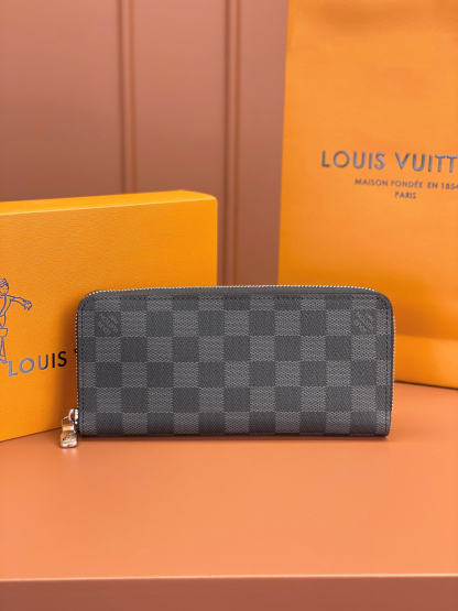 ルイ・ヴィトン「Louis Vuitton」ジッピーウォレット･ヴェルティカル
