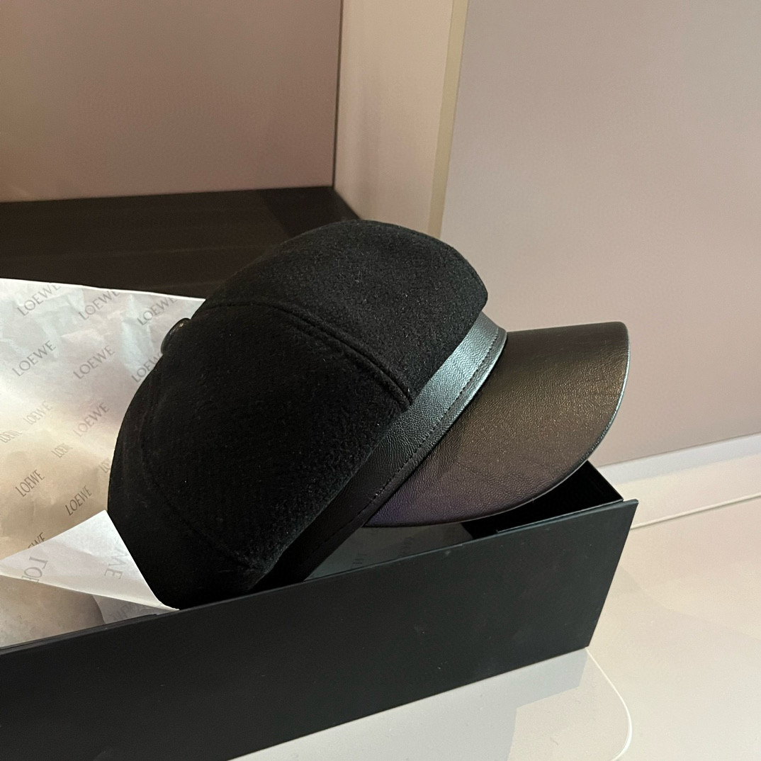 エルメス「Hermès」  新しいアヒルの舌の画家帽