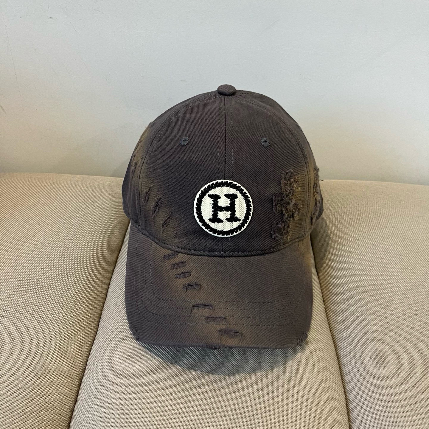 エルメス「Hermès」 2025 Classic ベースボールキャップ