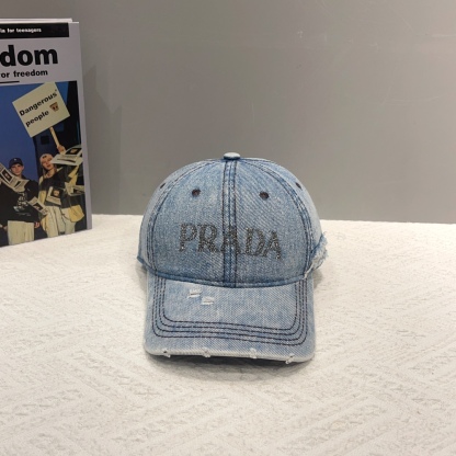 プラダ「Prada」 Re-Nylon Classic Baseball Cap