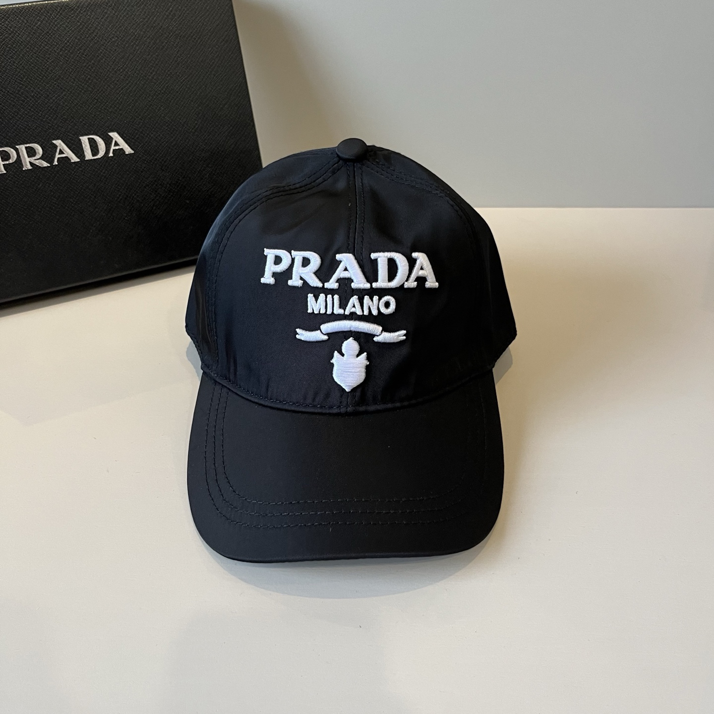 プラダ「Prada」 Re-Nylon Baseball Cap