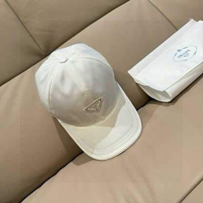 プラダ「Prada」Re-Nylon Baseball Cap