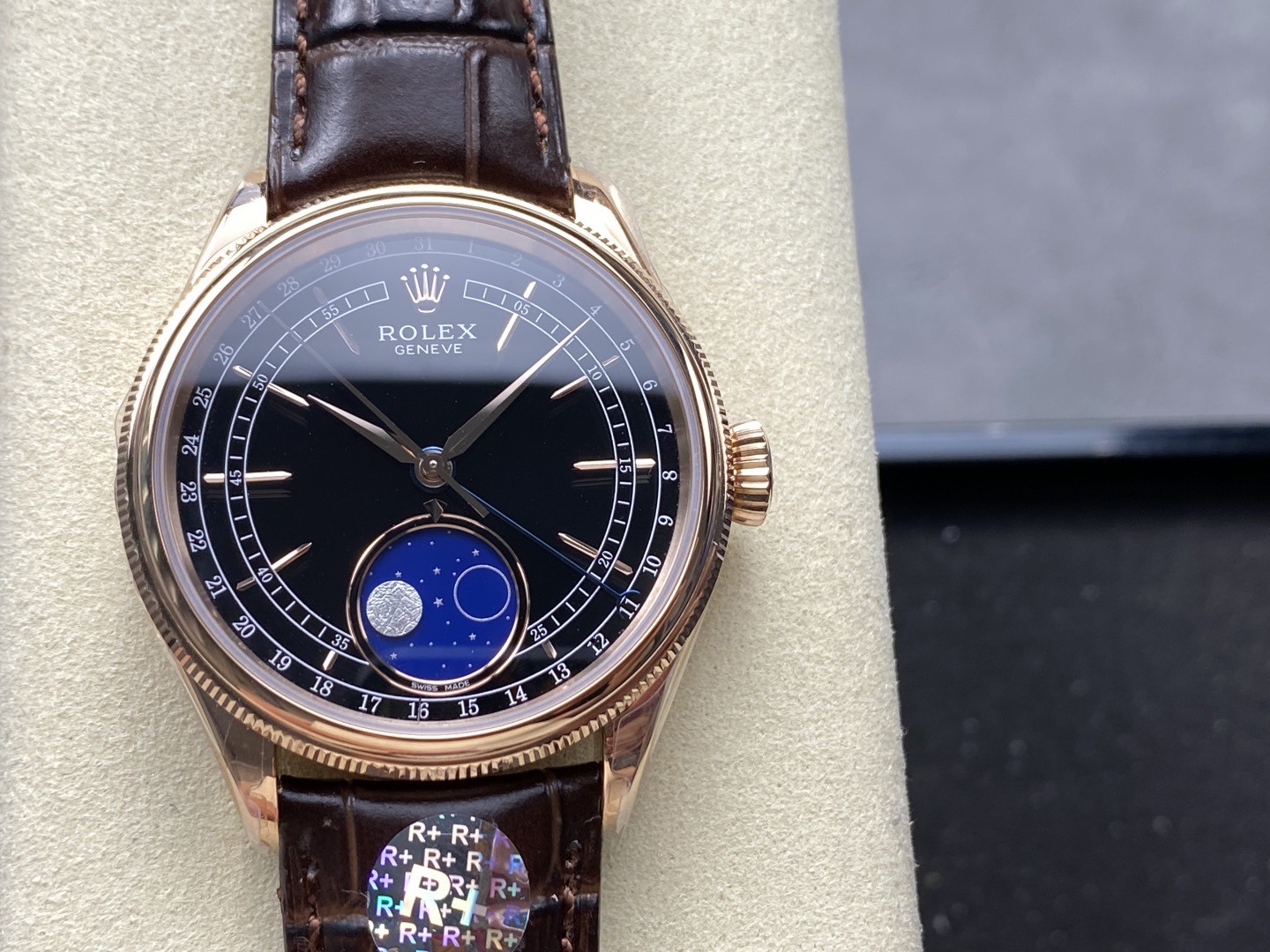 ロレックス［Rolex］チェリーニ ムーンフェイズ モデル — 月のリズムを腕に刻むエレガンス