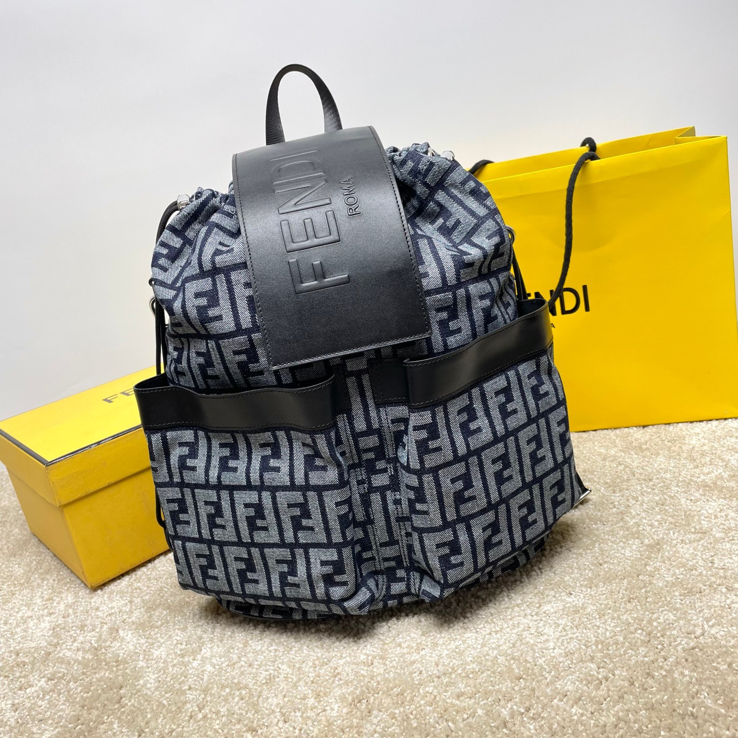 フェンディ「Fendi」 バグズ 7VZ070 バックパック