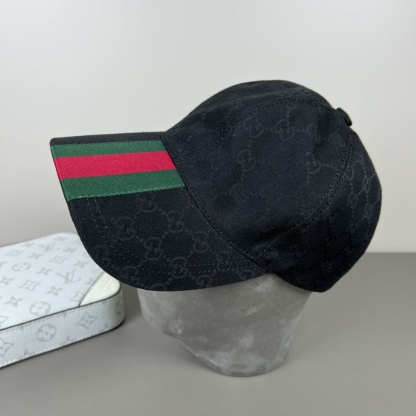 グッチ「Gucci」GGベースボールキャップ 2025コレクション