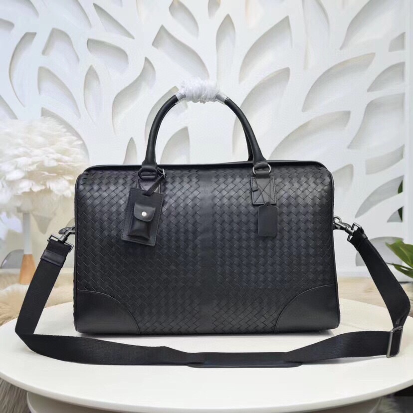 ボッテガ・ヴェネタ「Bottega Veneta」Intrecciato トラベルトートバッグ