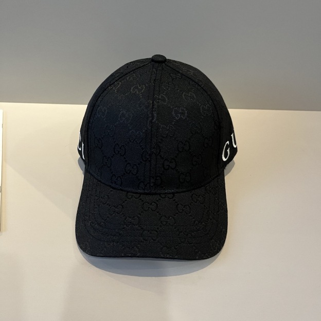 グッチ「Gucci」Original GGベースボールキャップ