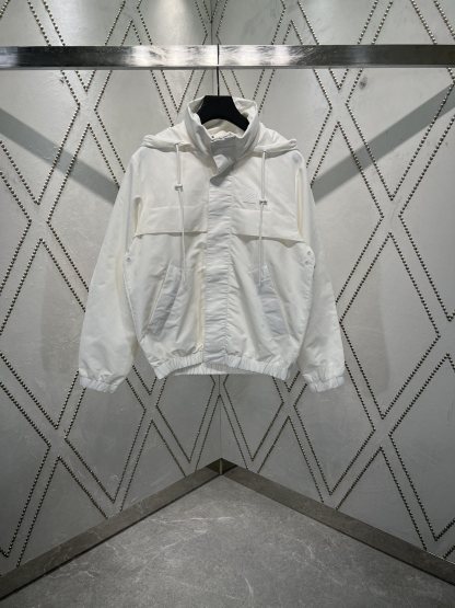 ルイ・ヴィトン「Louis Vuitton」  2025SS シングルカラー ウィンドブレーカー ジャケット