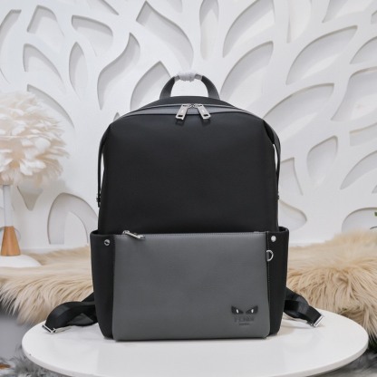 フェンディ「Fendi」 ストライク メンズ ラージ バックパック-ISETAN PRESTIGE CURATED
