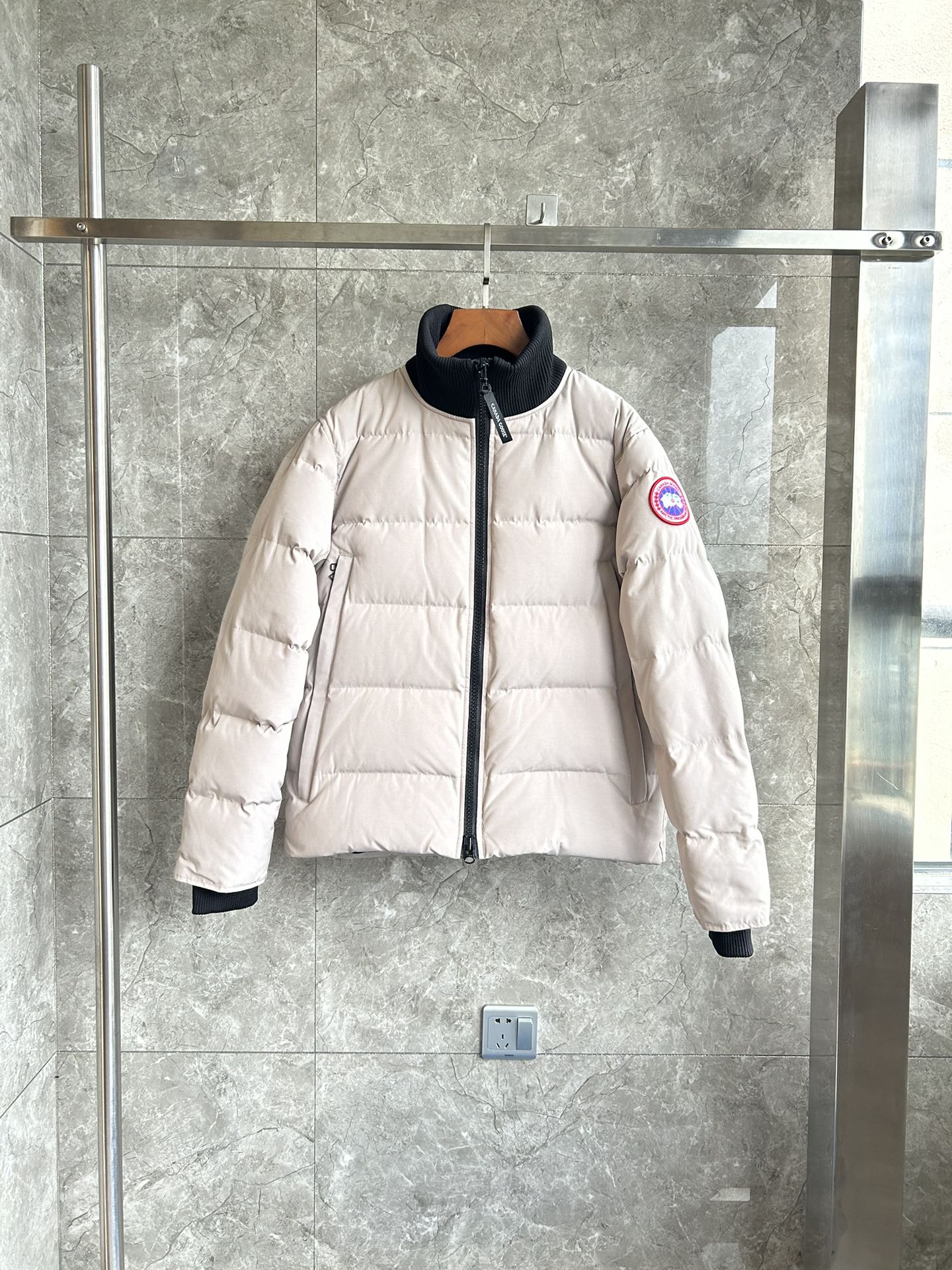 カナダグース「Canada Goose」ダウンジャケット