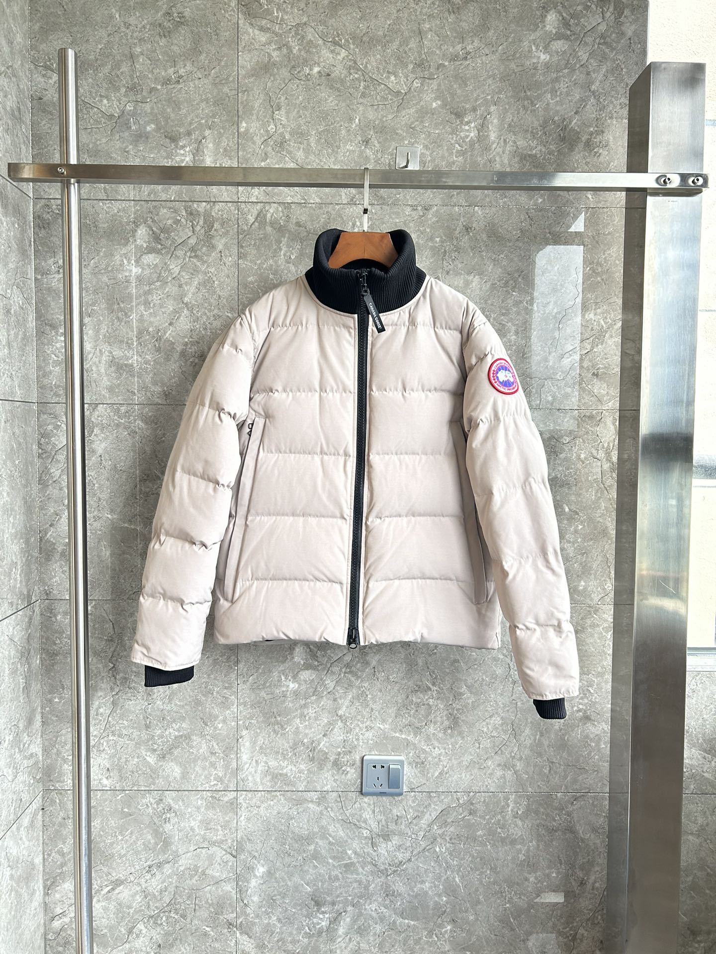 カナダグース「Canada Goose」ダウンジャケット