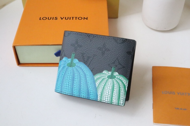 ルイ・ヴィトン「Louis Vuitton」LV x YK ポルトフォイユ･マルコ