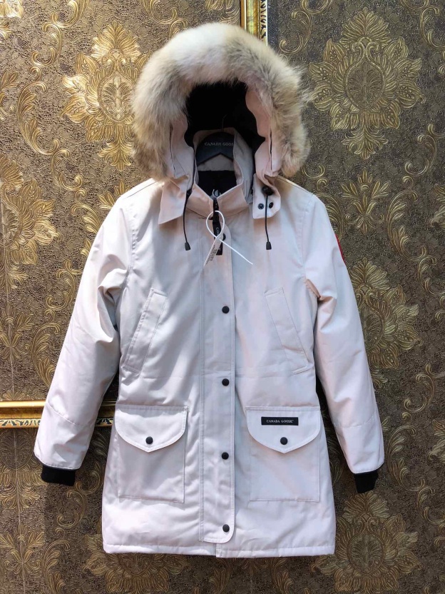 カナダグース「Canada Goose」レディース ロングダウンコート