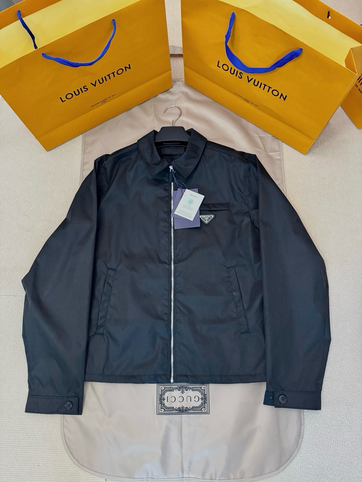プラダ「Prada」 Re-Nylon ジップアップジャケット