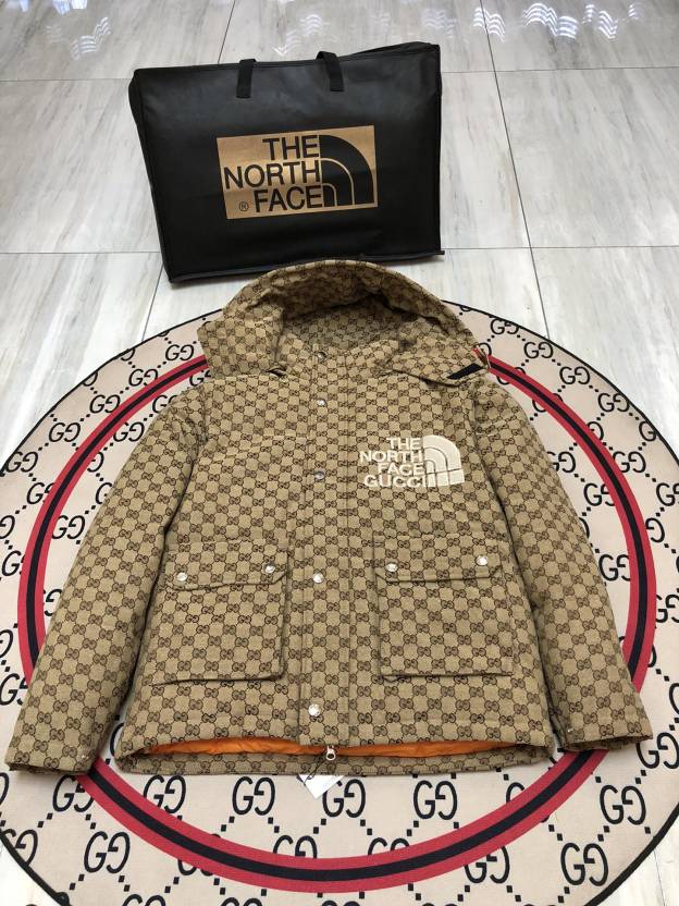 ザ・ノースフェイス「The North Face」 x GUCCI モノグラム ダウンジャケット