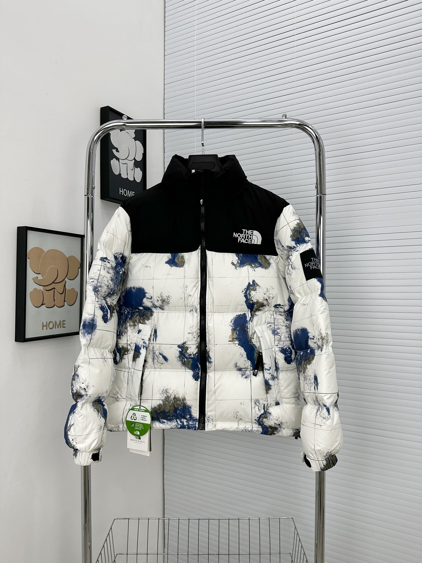 ザ・ノースフェイス「The North Face」Nuptse 1996 アースカラー ダウンジャケット