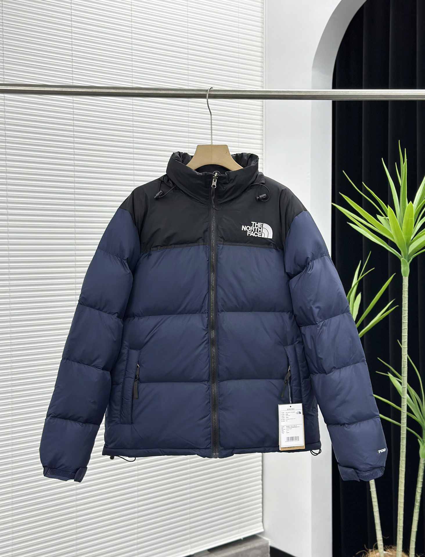 ザ・ノースフェイス「The North Face」Nuptse 1996 ダウンジャケット