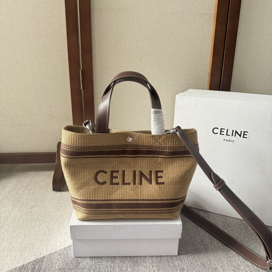 セリーヌ「Celine」Plein Soleilシリーズ ラフィアトートバッグ