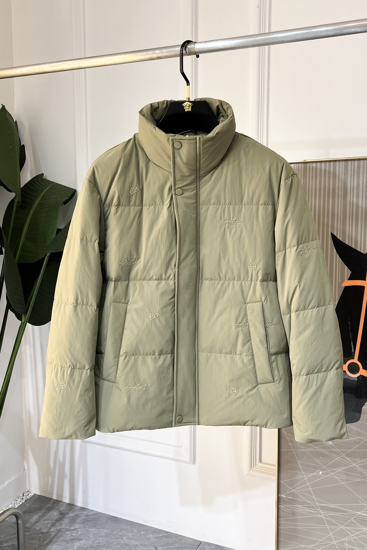 バレンシアガ「Balenciaga」‌2024 ss大爆型ファッションダウンジャケット