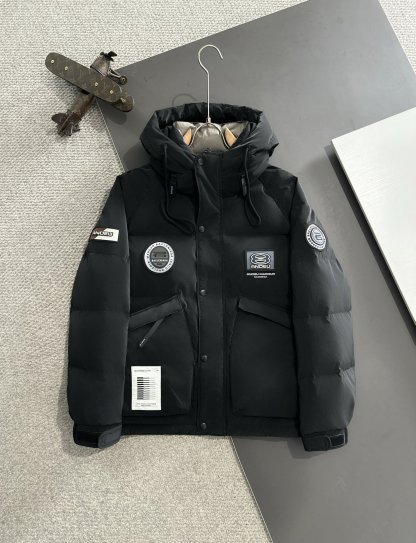 バレンシアガ「Balenciaga」‌2024秋冬最新ダウンジャケット