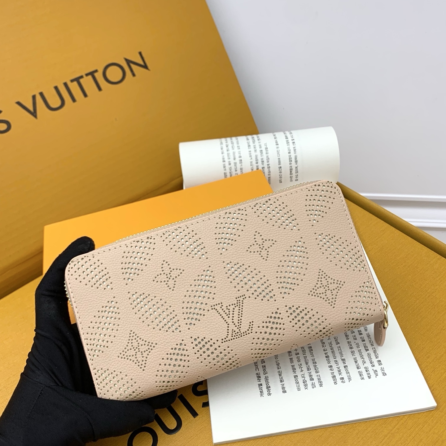ルイ・ヴィトン「Louis Vuitton」新作 日本限定 ジッピー･ウォレット